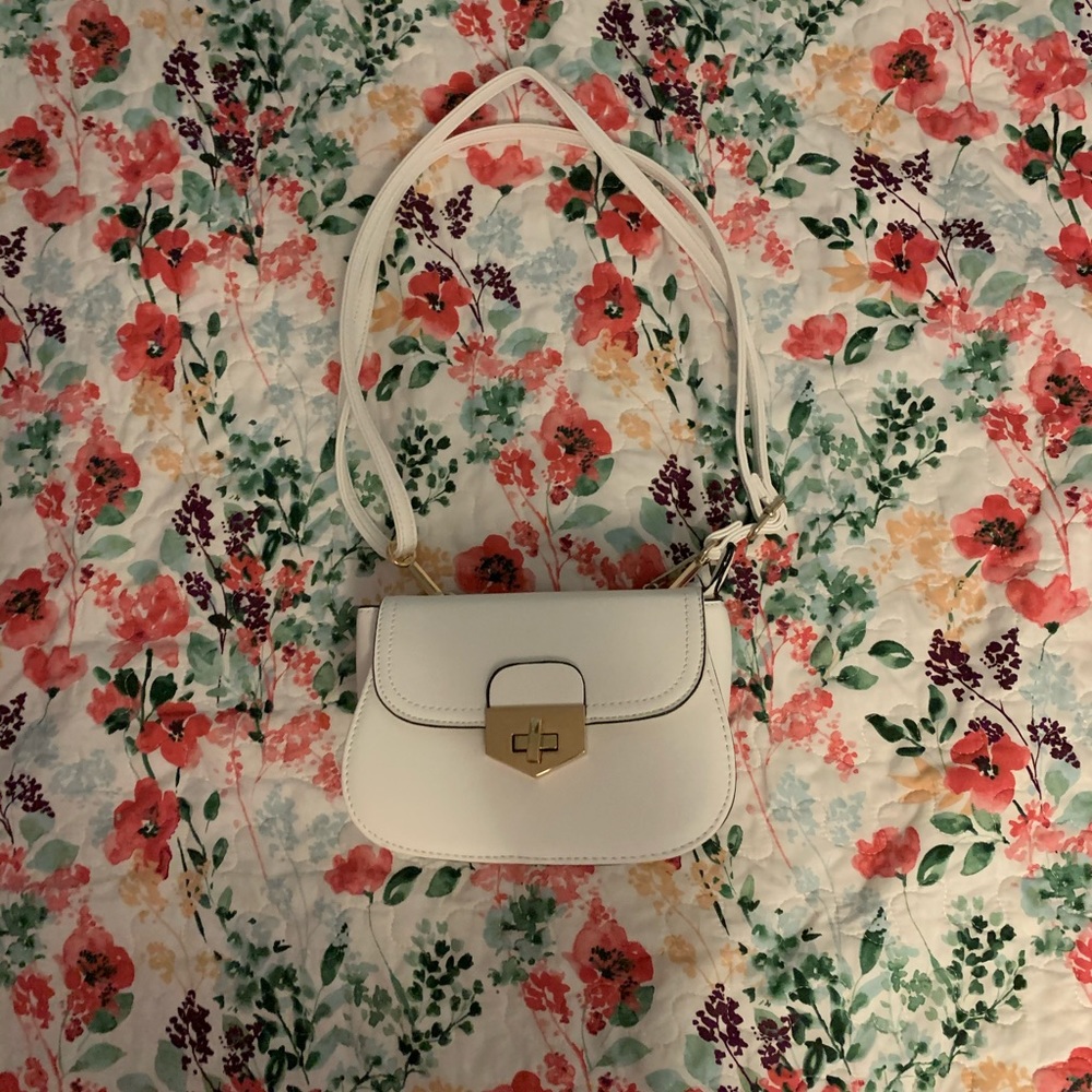 White purse.